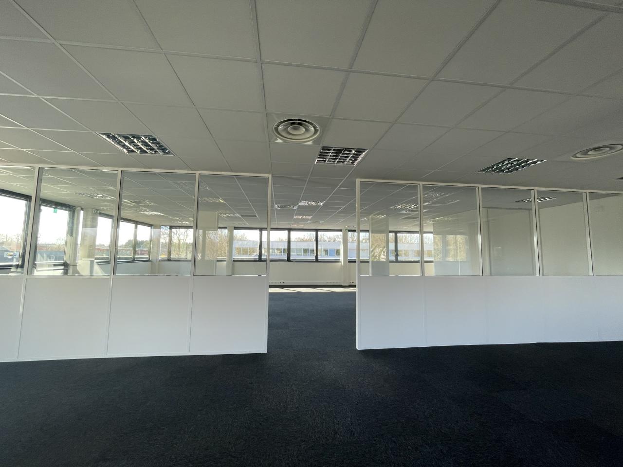 Bureau La-Chapelle-sur-Erdre 2352m² Location bureau La-Chapelle-sur-Erdre Loire-Atlantique OLBUR2315694 4